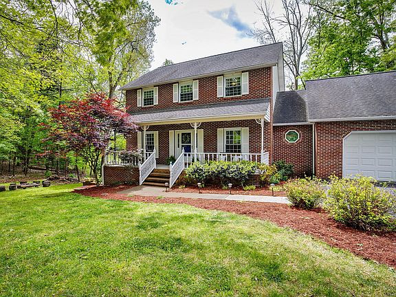4th image of 454 Woodway Dr