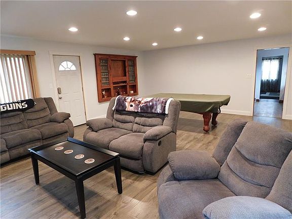 4th image of 350 Mount Vernon Dr