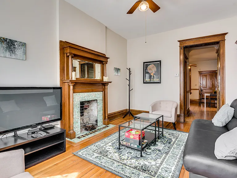 1648 N Oakley Ave #2 — Photo 12