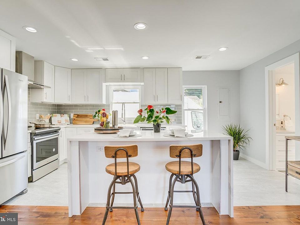 1st image of 8723 Lukens Ln