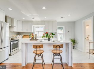 8723 Lukens Ln, Alexandria, VA 22309