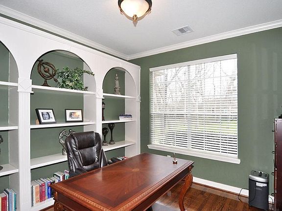 5th image of 2702 Plantation Wood Ln