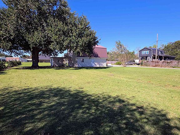 3rd image of 225 Gemini St