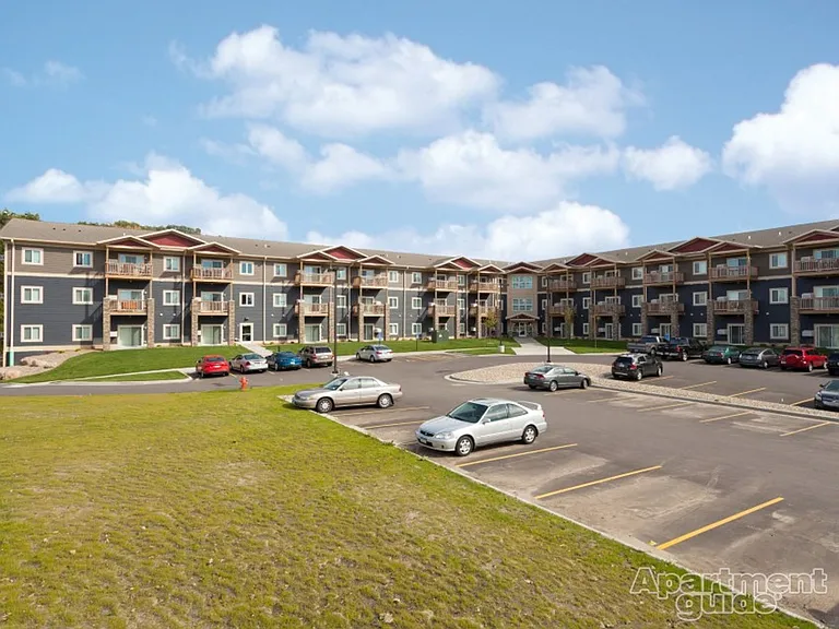 Kascade Place Apartments — Photo 18
