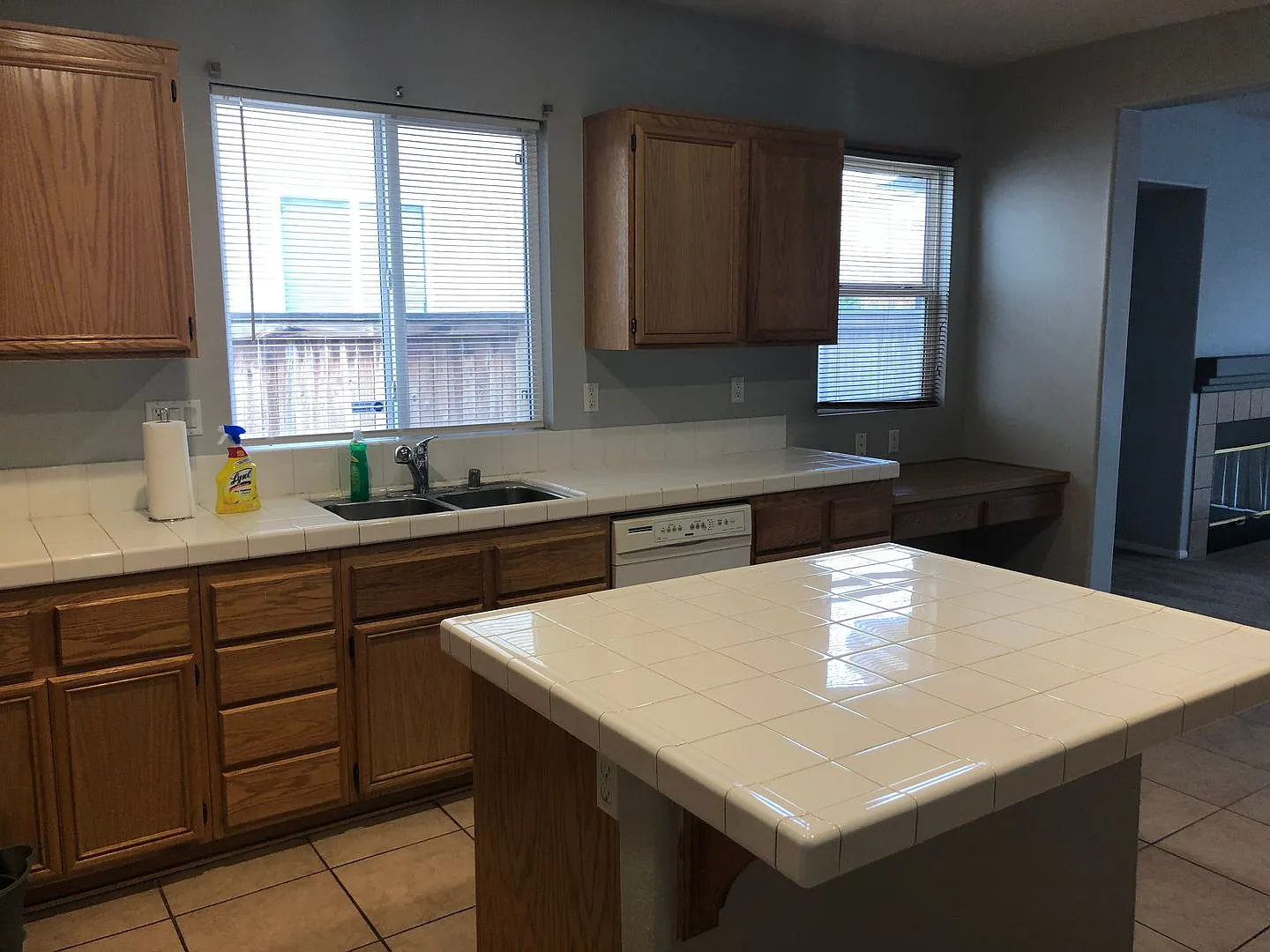 3bd/2ba Single Story Home In Moreno Valley — Photo 3