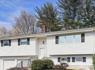 205 N Moetz Dr, Milltown, NJ 08850