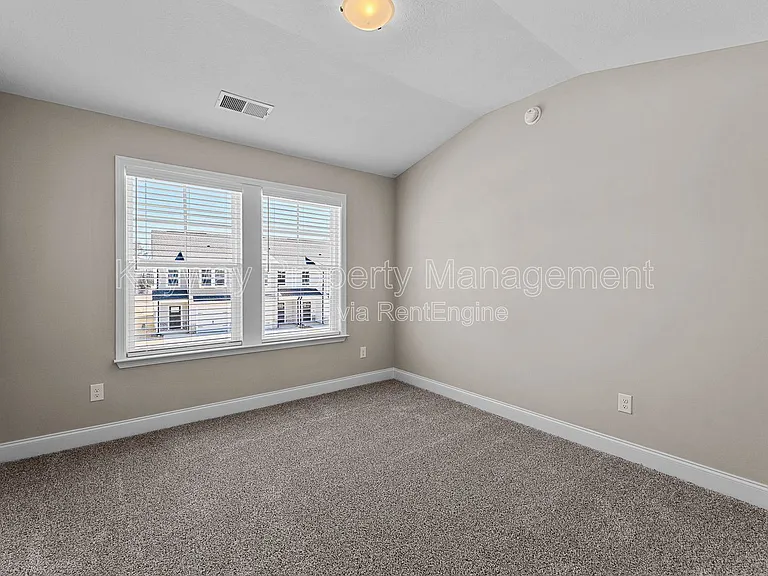 2103 Denmark Ave SE — Photo 24
