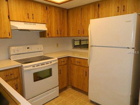 5th image of 414 E Pine St