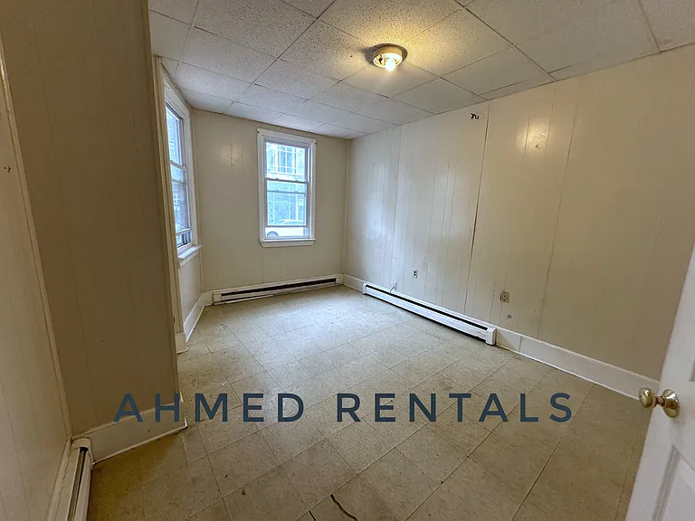 871 Congress St #4 — Photo 5