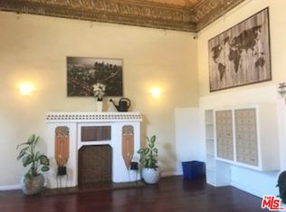 814 S Hobart Blvd APT 306, Los Angeles, CA 90005