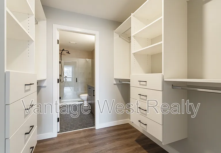 1215 Saint Paul St #205 — Photo 9