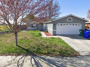 9991 Dulcinea St, Planada, CA 95365