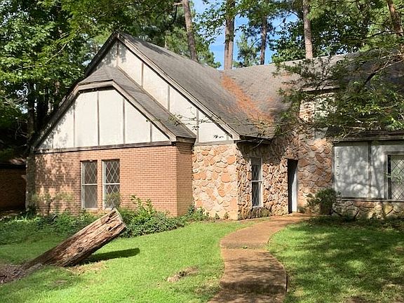 3rd image of 119 Bent Creek Cir N