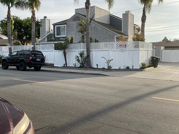 Outside of detached townhome