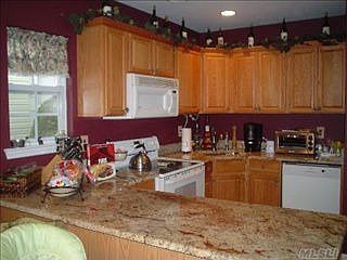 4th image of 7 Alexandra Dr