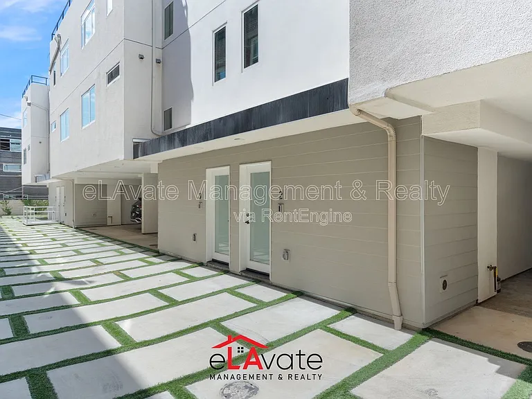 1035 N Serrano Ave #3 — Photo 25