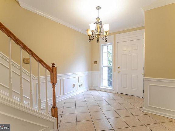 4th image of 321 Rockmeade Dr