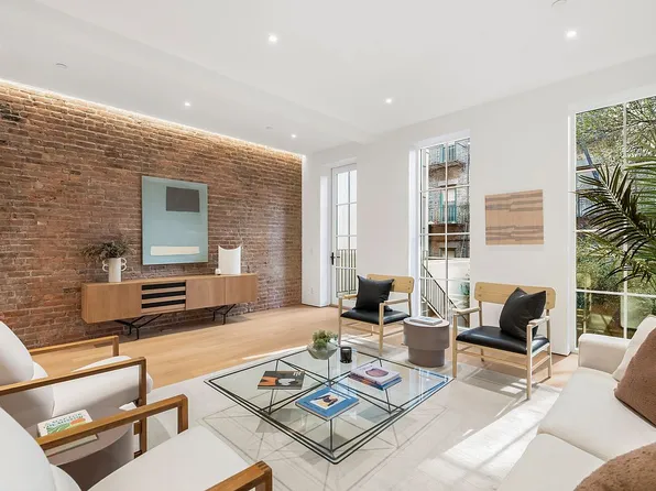 313 E 6th St Unit Garden, New York, NY 10003