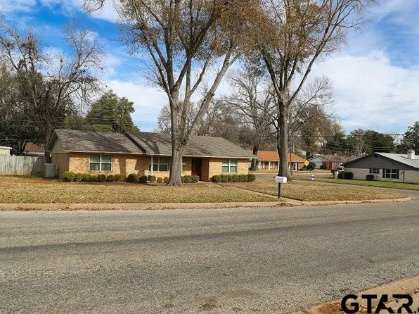 821 E Clinton Ave, Athens, TX 75751