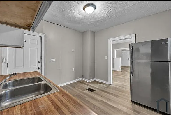 2907 E 117th St #UPPER — Photo 21