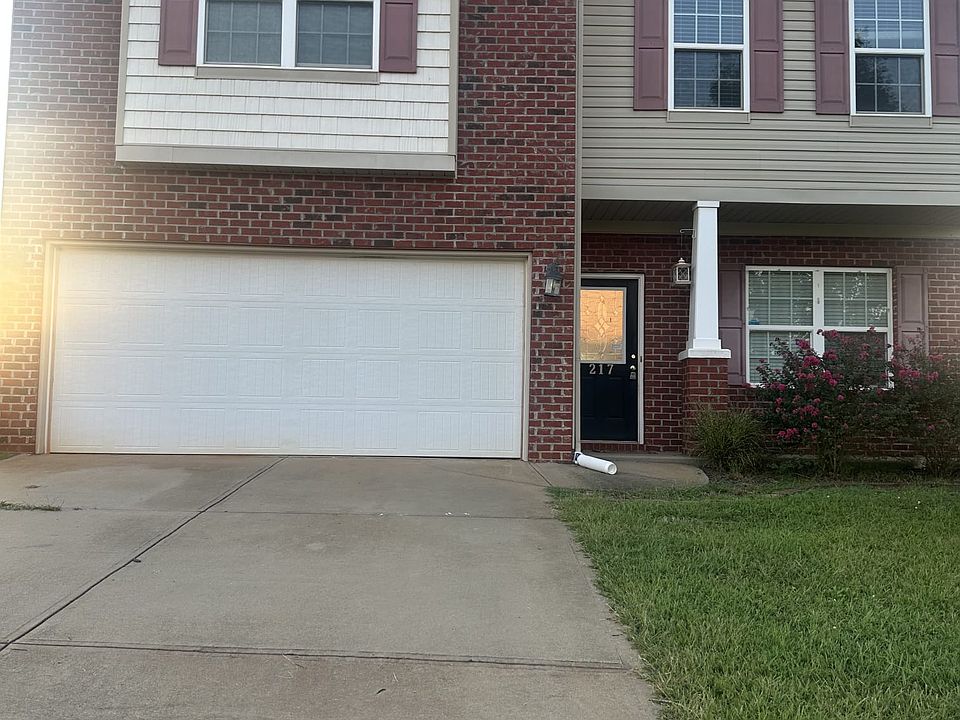 1st image of 217 Hartleigh Dr