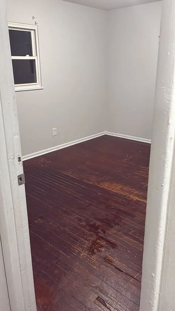 3 bed, 972 sqft, $1,350 — Photo 3