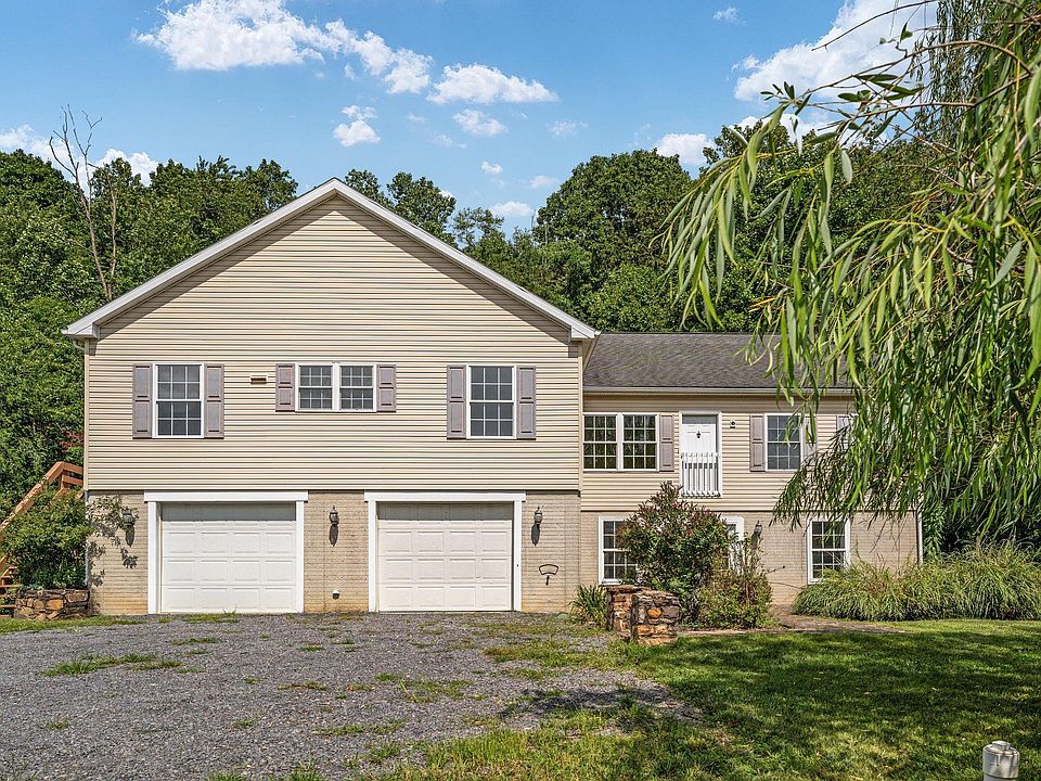 1st image of 102 Zebra Ln