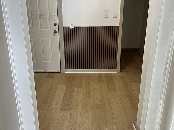 4th image of 2232 Chester St