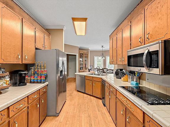 5th image of 3636 Oak Ridge Ln