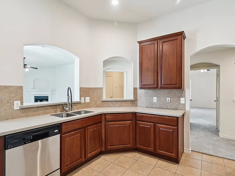 1280 Seymour Dr — Photo 9