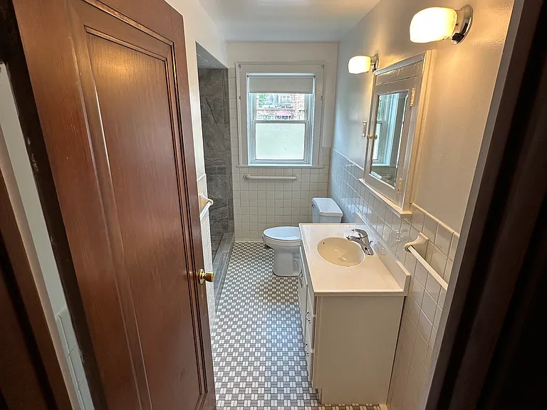 521 Platt St #1 — Photo 8