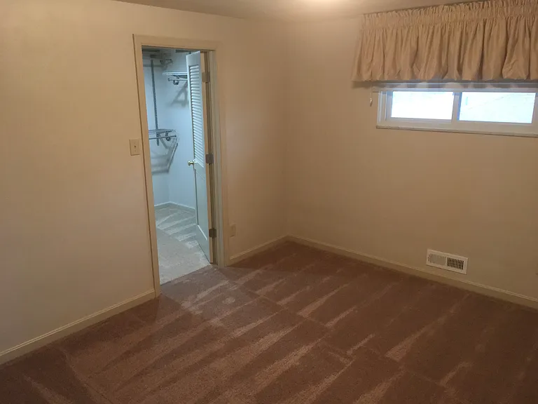 327 Forest Dr — Photo 8