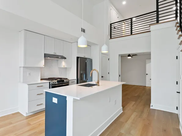 615 Daniels St #111, Raleigh, NC 27605