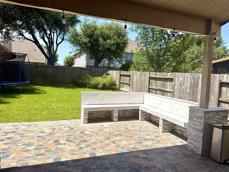 6839 Emerson — Photo 35