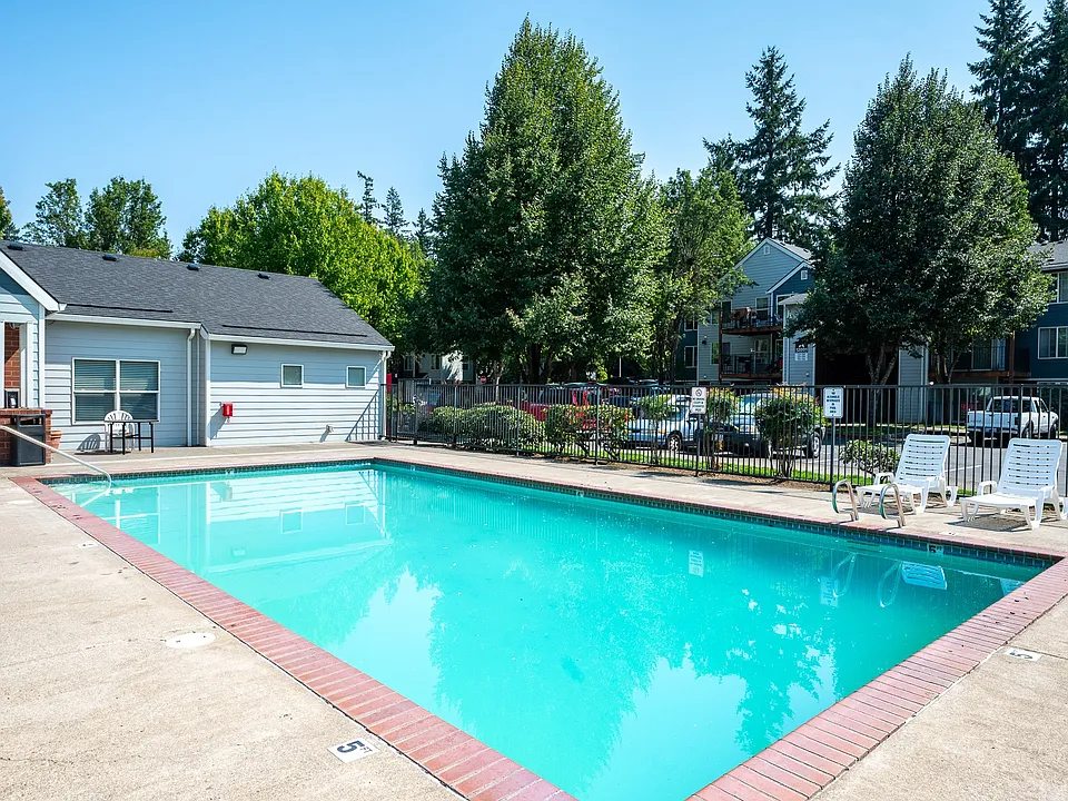 Woodridge Apartments