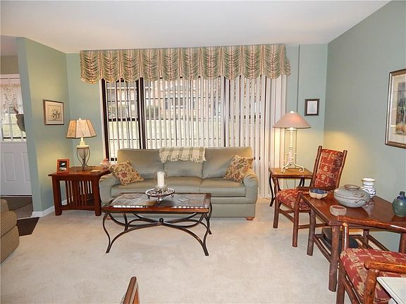3rd image of 5 Huxley Way