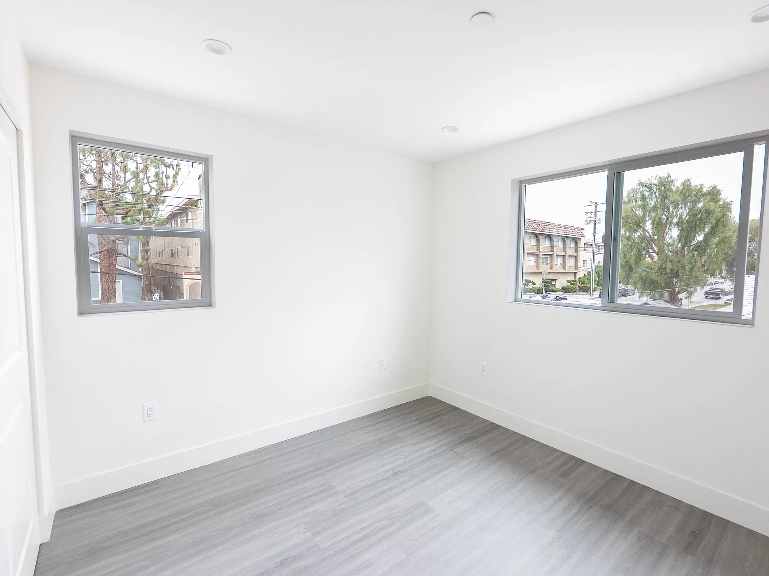 2 bed, $2,400 — Photo 3