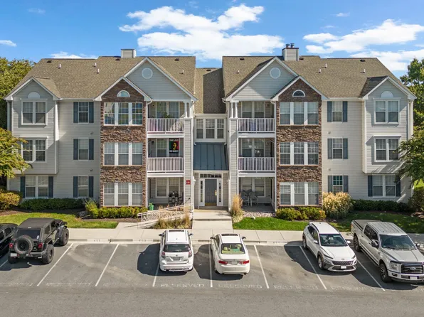 5601 Avonshire Pl APT K, Frederick, MD 21703