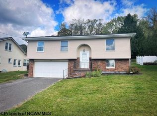1107 Marion Ave, Fairmont, WV 26554