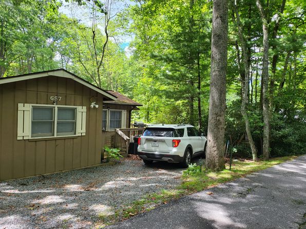 657 Highland Hills Rd