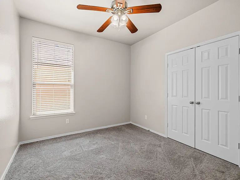 1214 Lonesome Oak Dr — Photo 22