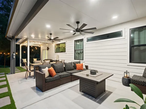 126 Helemano Dr, Bastrop, TX 78602