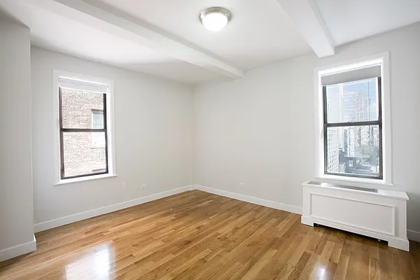 Rented by Stonehenge NYC LLC | media 16