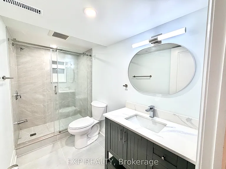 343 Chester Le Blvd #LOWER — Photo 5