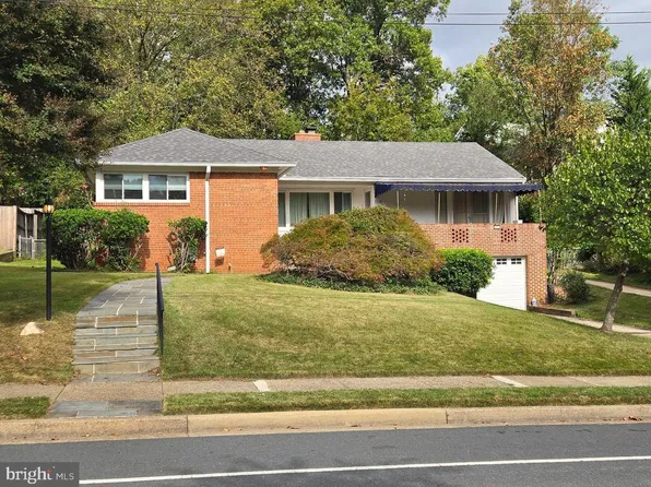 3713 Nelly Custis Dr, Arlington, VA 22207