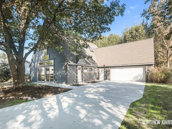 1036 Durham Rd, Muskegon, MI 49441