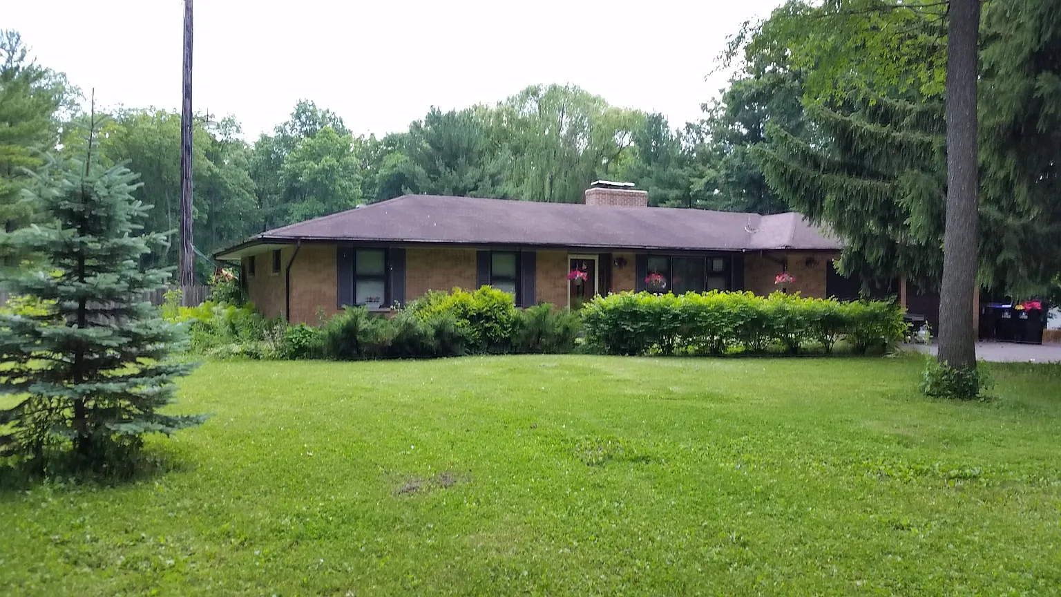 13405 W Greenview Dr photo 1