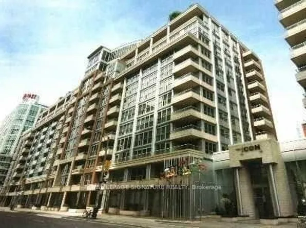 270 Wellington St W, Toronto, ON