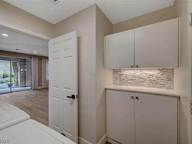 4589 Bersaglio St — Photo 32