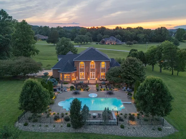 178 Crestview Dr, Gallipolis, OH 45631